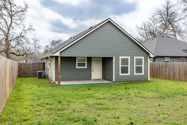933 Rice Street, Denison, TX 75020