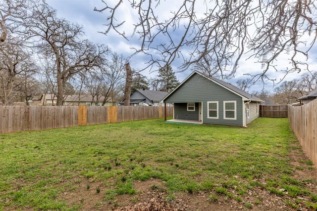 933 Rice Street, Denison, TX 75020