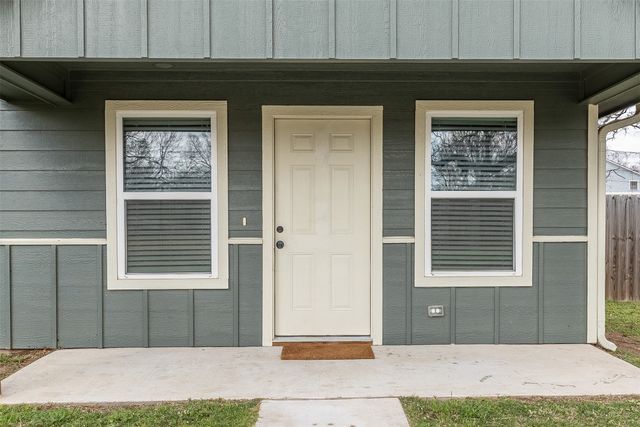 933 Rice Street, Denison, TX 75020