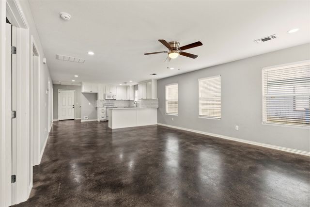 933 Rice Street, Denison, TX 75020