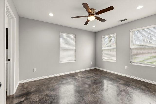 933 Rice Street, Denison, TX 75020