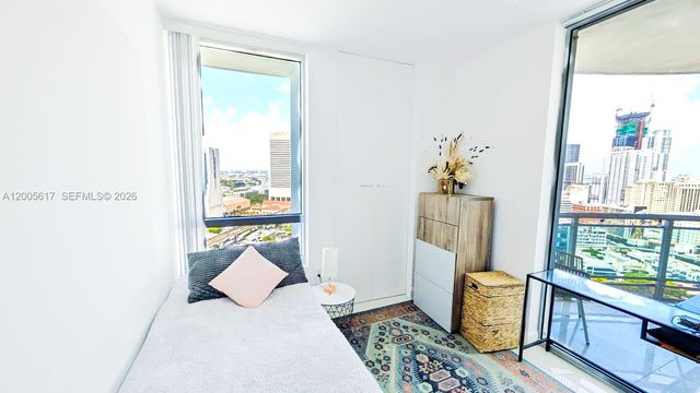 350 S Miami Ave 2813, Miami, FL 33130