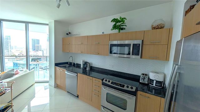 350 S Miami Ave 2813, Miami, FL 33130