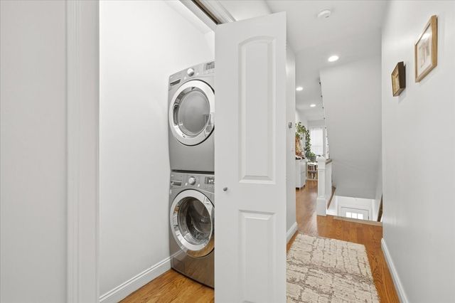 15 Ricker Rd 2, Newton, MA 02458