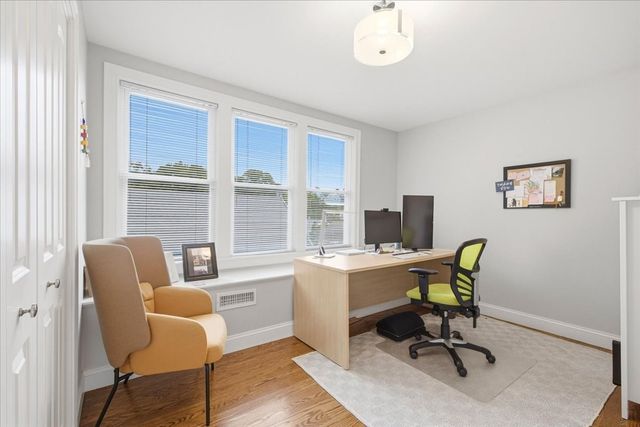 15 Ricker Rd 2, Newton, MA 02458