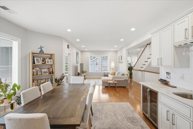 15 Ricker Rd 2, Newton, MA 02458
