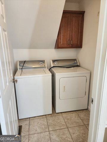 70 GOLDEN OAKS Drive, Hartwell, GA 30643