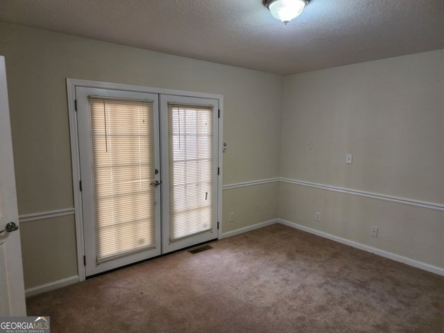 70 GOLDEN OAKS Drive, Hartwell, GA 30643