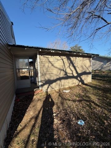 605 W Main Street, Vian, OK 74962