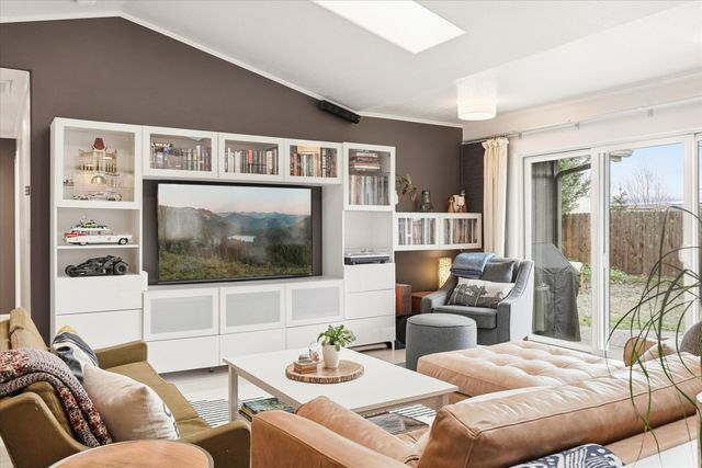 2074 SE Kayleigh Way, Grants Pass, OR 97526