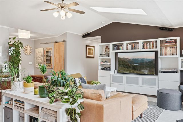 2074 SE Kayleigh Way, Grants Pass, OR 97526