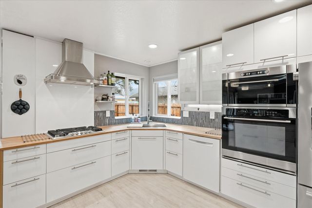 2074 SE Kayleigh Way, Grants Pass, OR 97526