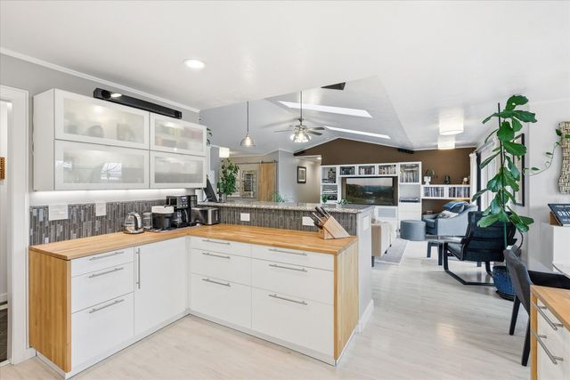 2074 SE Kayleigh Way, Grants Pass, OR 97526