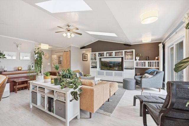 2074 SE Kayleigh Way, Grants Pass, OR 97526