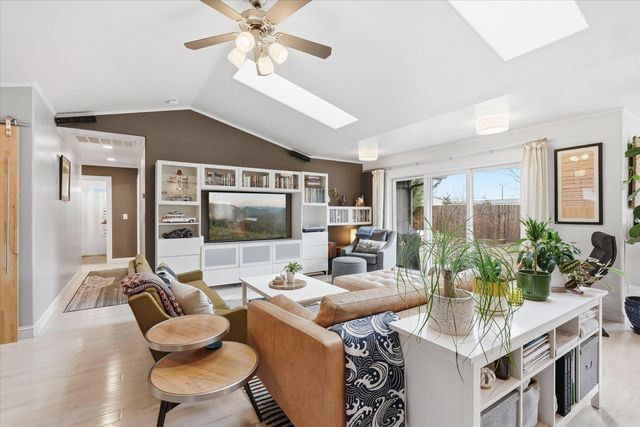 2074 SE Kayleigh Way, Grants Pass, OR 97526