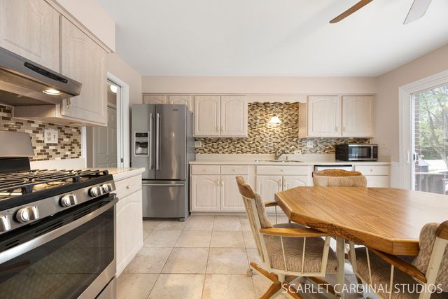 940 S Villa Avenue, Villa Park, IL 60181
