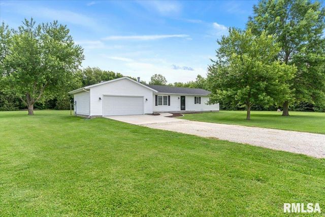 5660 Wesley Chapel Road, Chatham, IL 62629