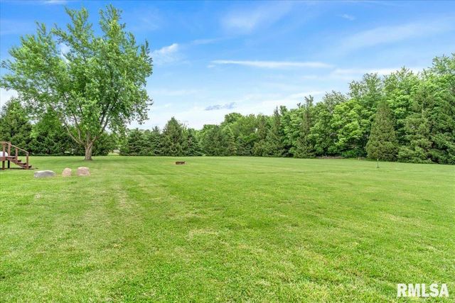 5660 Wesley Chapel Road, Chatham, IL 62629