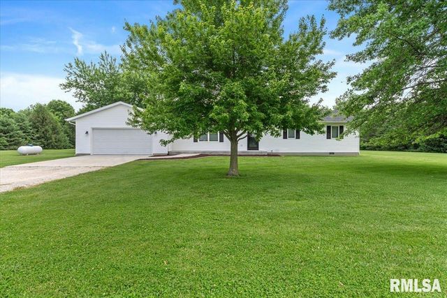 5660 Wesley Chapel Road, Chatham, IL 62629