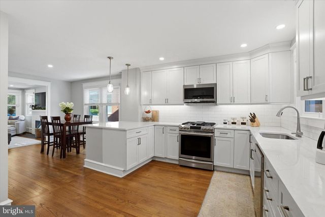 328 DEAN ST, West Chester, PA 19382
