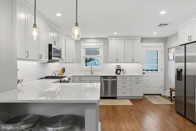 328 DEAN ST, West Chester, PA 19382