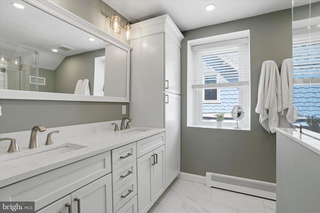 328 DEAN ST, West Chester, PA 19382