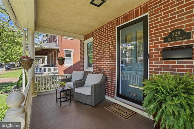 328 DEAN ST, West Chester, PA 19382