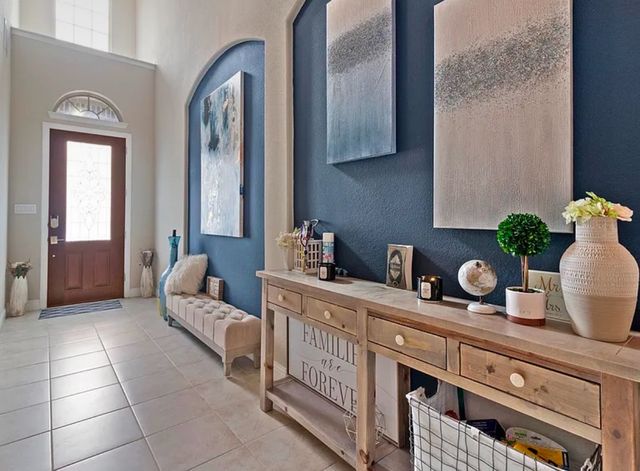 800 Gray Hawk Lane, Euless, TX 76039