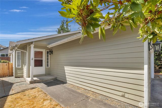 17732 27th Avenue NE, Marysville, WA 98271
