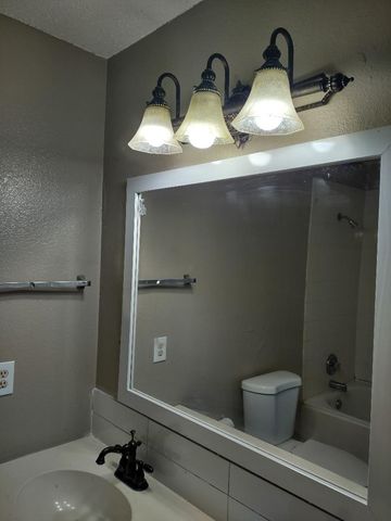 1613 Wavecrest Drive, Glenn Heights, TX 75154