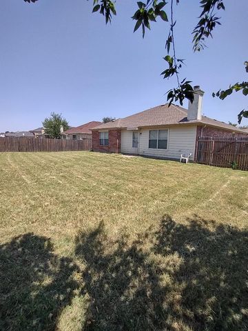 1613 Wavecrest Drive, Glenn Heights, TX 75154