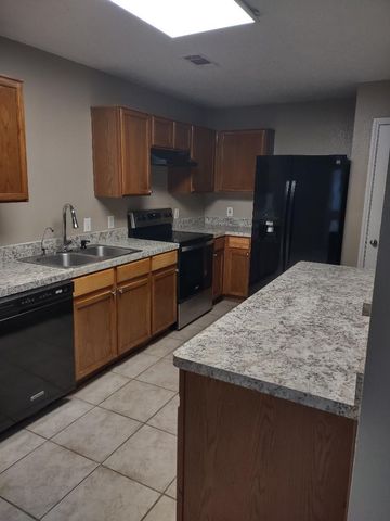 1613 Wavecrest Drive, Glenn Heights, TX 75154