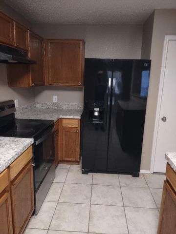 1613 Wavecrest Drive, Glenn Heights, TX 75154