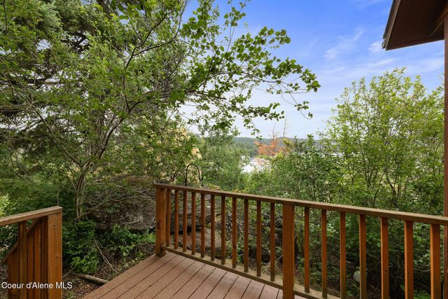 8753 S Loffs Bay Rd, Coeur D'alene, ID 83814