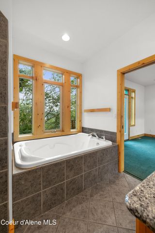 8753 S Loffs Bay Rd, Coeur D'alene, ID 83814
