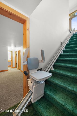 8753 S Loffs Bay Rd, Coeur D'alene, ID 83814