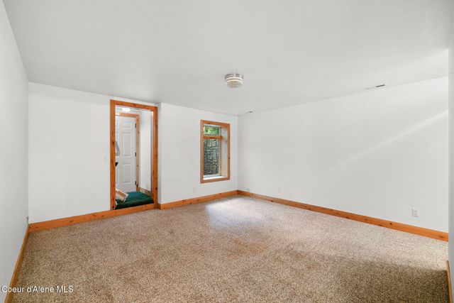 8753 S Loffs Bay Rd, Coeur D'alene, ID 83814