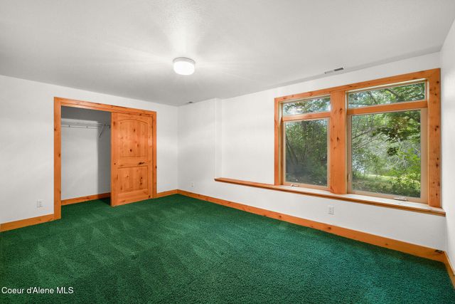 8753 S Loffs Bay Rd, Coeur D'alene, ID 83814