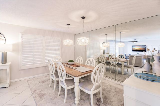 6018 W PEPPERTREE WAY 231B, Sarasota, FL 34242