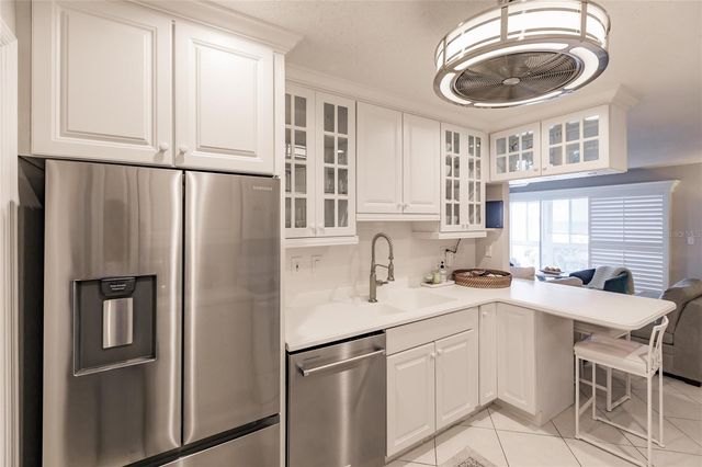 6018 W PEPPERTREE WAY 231B, Sarasota, FL 34242