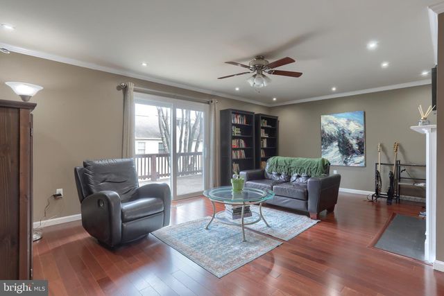 2039-D RALEIGH RD, Hummelstown, PA 17036