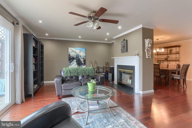 2039-D RALEIGH RD, Hummelstown, PA 17036