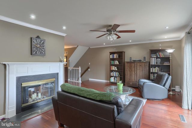 2039-D RALEIGH RD, Hummelstown, PA 17036