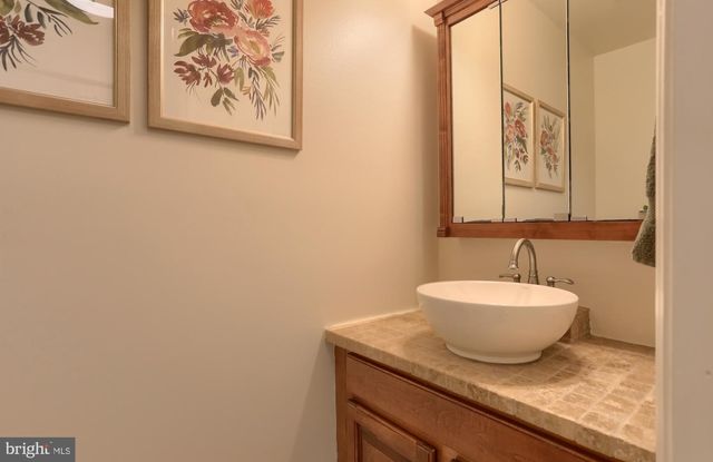 2039-D RALEIGH RD, Hummelstown, PA 17036