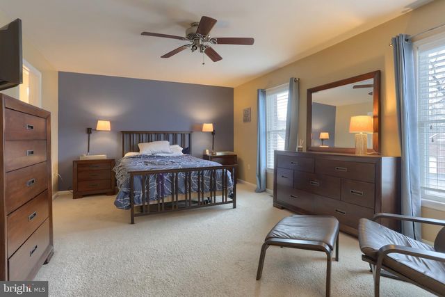 2039-D RALEIGH RD, Hummelstown, PA 17036