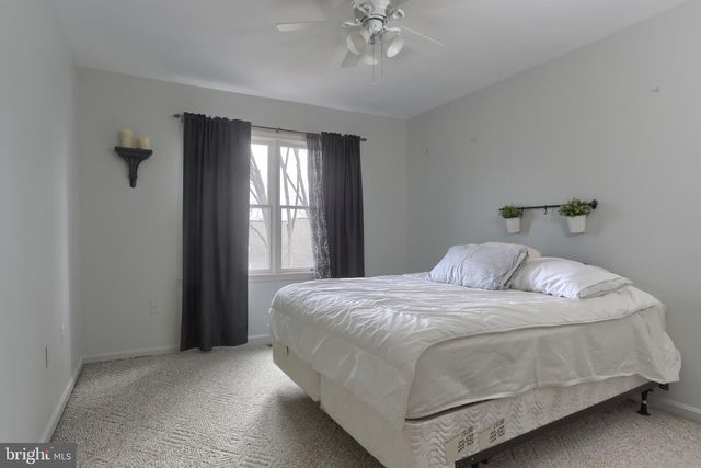 2039-D RALEIGH RD, Hummelstown, PA 17036