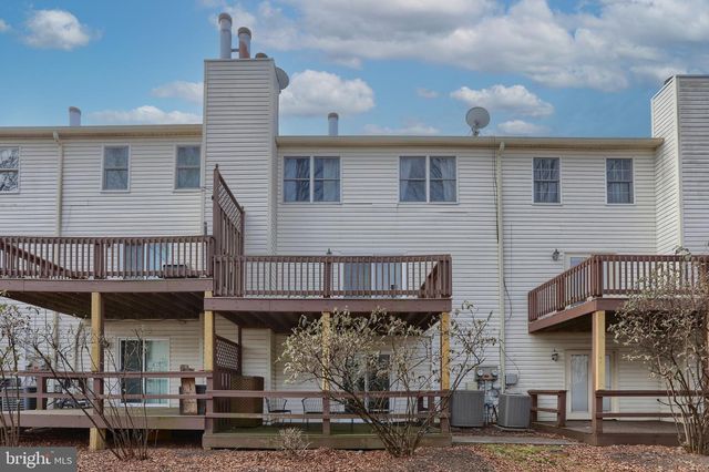 2039-D RALEIGH RD, Hummelstown, PA 17036