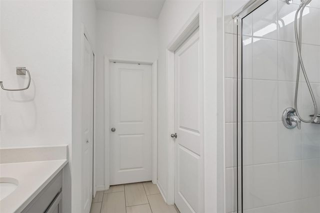 5518 LOS ROBLES COURT, Palmetto, FL 34221