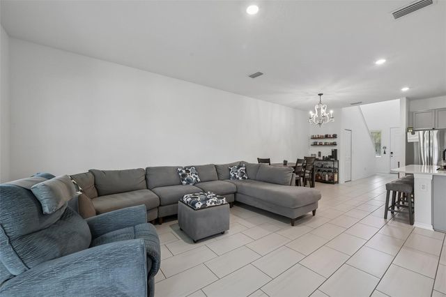 5518 LOS ROBLES COURT, Palmetto, FL 34221