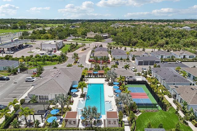 5518 LOS ROBLES COURT, Palmetto, FL 34221